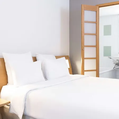 Novotel Brussels Airport Hotell 3*