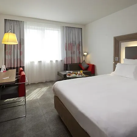 Novotel Brussels Airport Hotell 3*